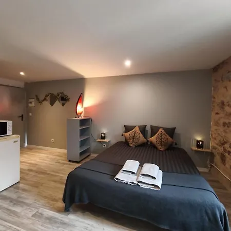 L'aube De Pierre Apartment *