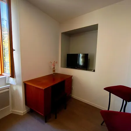 L'aube De Pierre Apartment