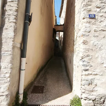 L'aube De Pierre *