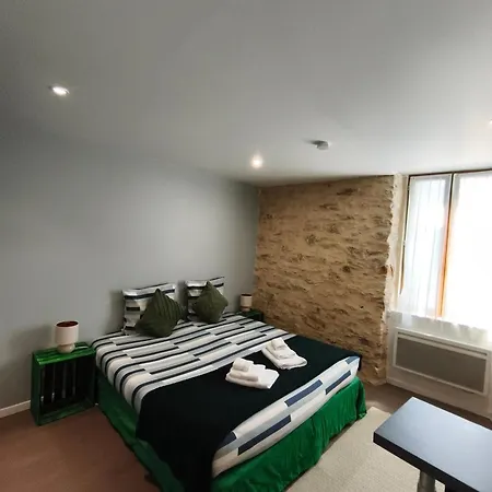 L'aube De Pierre Apartment *